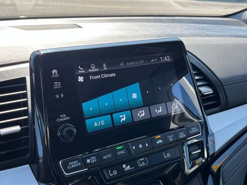 Certified 2021 Honda Odyssey Touring image 9