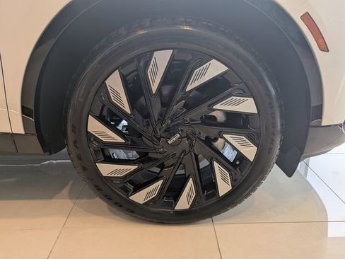 New 2026 Lincoln Nautilus Reserve image 10