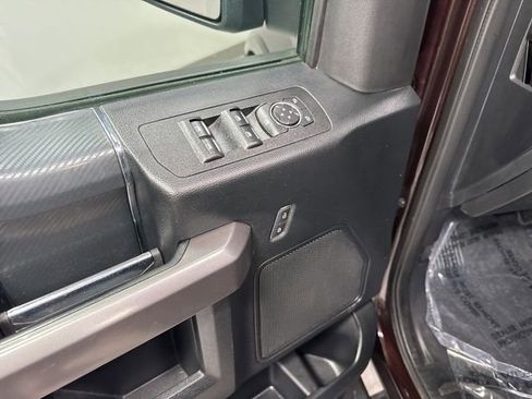 Used 2019 Ford F150 XLT w/ Equipment Group 302A Luxury AWD/4WD image 12