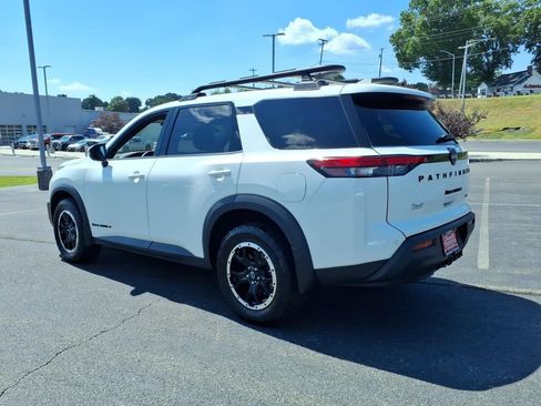 Used 2024 Nissan Pathfinder Rock Creek AWD/4WD image 22