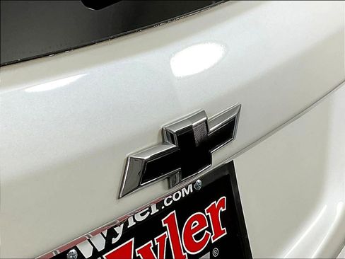 Used 2024 Chevrolet Equinox RS w/ RS Leather Package FWD image 24