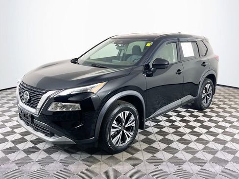 Used 2021 Nissan Rogue SV image 4