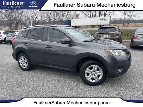 Used 2014 Toyota RAV4 LE image 1
