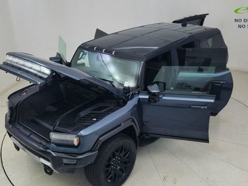 Used 2025 GMC Hummer EV 3X w/ LPO, Illumination Package AWD/4WD image 89