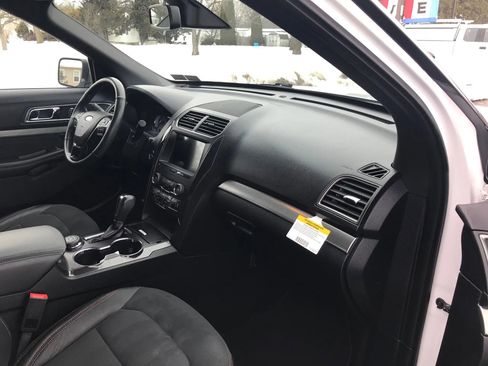 Used 2019 Ford Explorer XLT w/ Equipment Group 202A image 52
