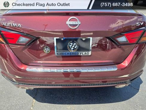 Used 2023 Nissan Altima 2.5 SV w/ SV Premium Package FWD image 14