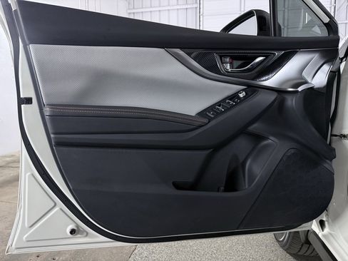 Used 2020 Subaru Crosstrek 2.0i Limited w/ Moonroof Package image 21