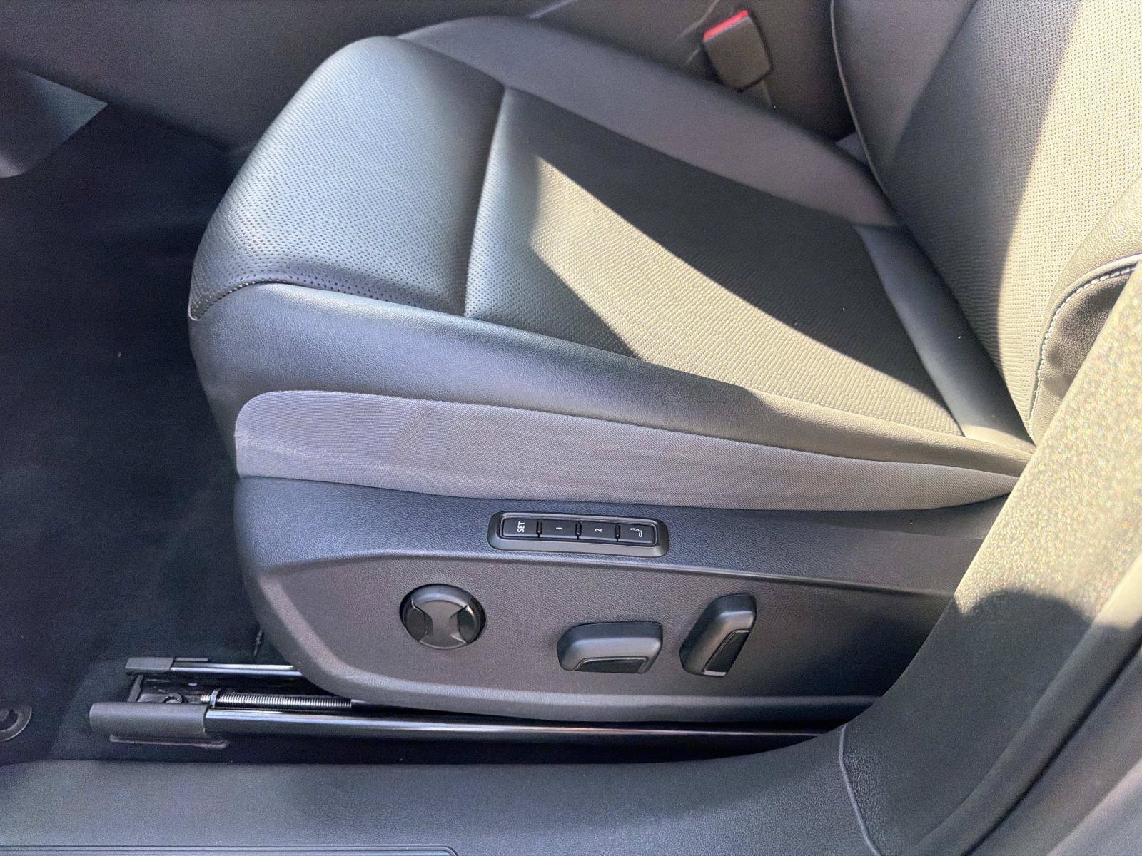 Certified 2023 Volkswagen ID.4 Pro S RWD image 15