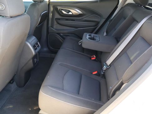 Used 2023 GMC Terrain SLE w/ Driver Convenience Package image 20