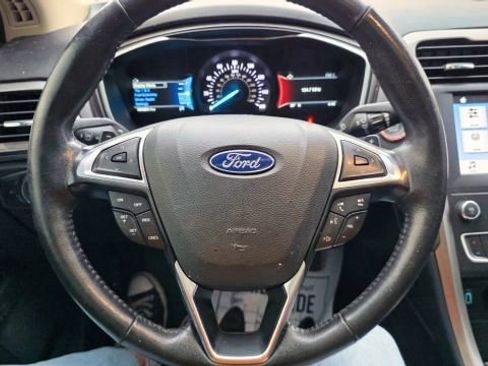 Used 2019 Ford Fusion SEL image 20