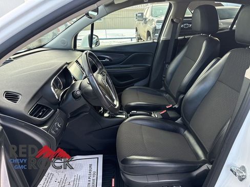 Used 2020 Buick Encore Preferred image 10