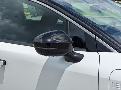 New 2026 Nissan Leaf SV+ w/ Floor Mat Package (SV+) FWD image 12