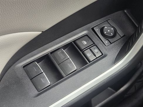 Used 2023 Toyota RAV4 XLE Premium image 24