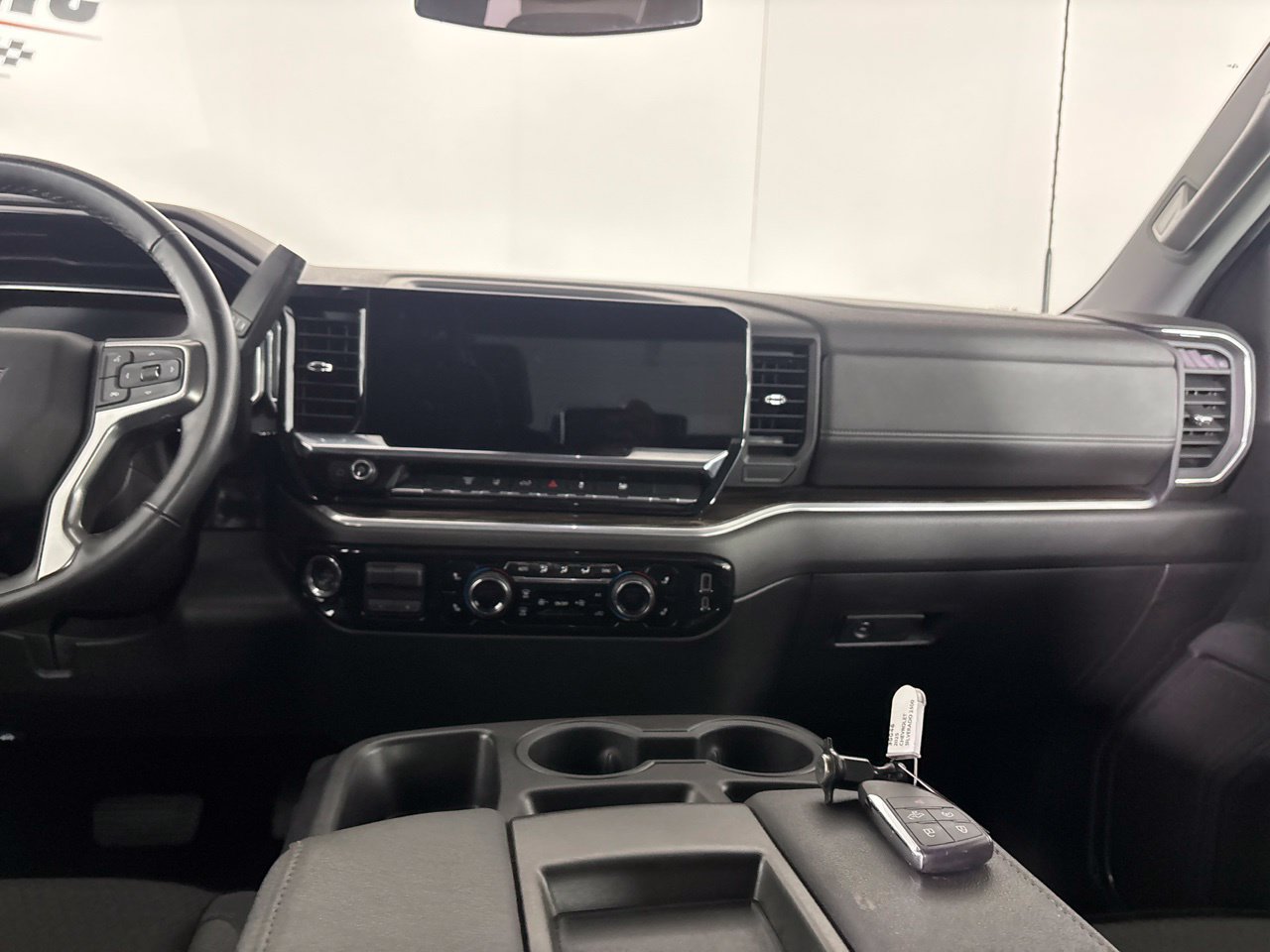 Used 2025 Chevrolet Silverado 2500 LT w/ Convenience Package AWD/4WD image 20