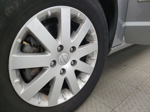 Used 2016 Chrysler Town & Country Touring image 31