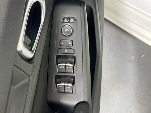 Used 2023 Honda Civic Sport image 17