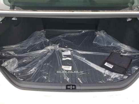 Certified 2025 Toyota Camry LE w/ Convenience Package FWD image 8