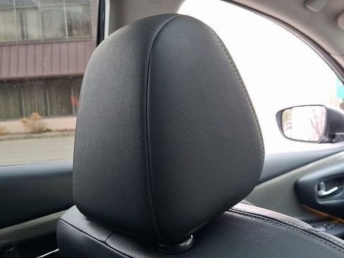 Used 2018 Nissan Murano SL w/ Moonroof Package AWD/4WD image 13