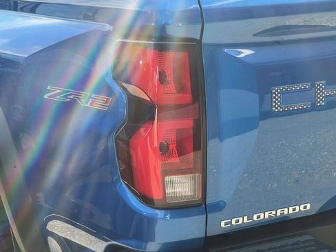 Used 2023 Chevrolet Colorado ZR2 w/ ZR2 Convenience Package III AWD/4WD image 10