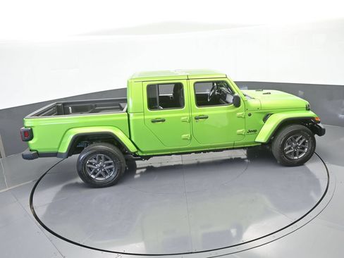 Used 2025 Jeep Gladiator Sport AWD/4WD image 47
