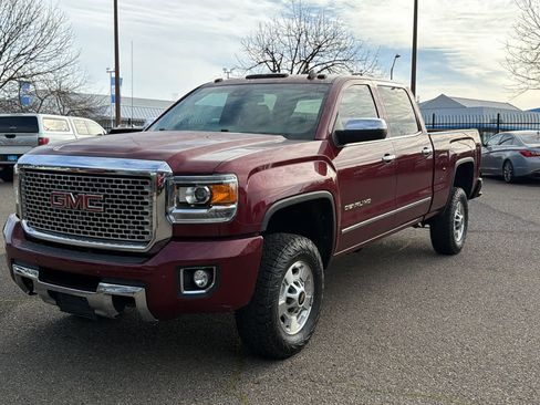 Used 2015 GMC Sierra 2500 Denali w/ Driver Alert Package image 1
