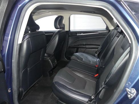 Used 2019 Ford Fusion Titanium image 28