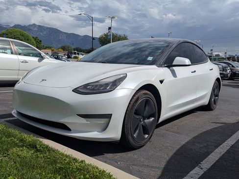 Used 2019 Tesla Model 3 RWD image 4