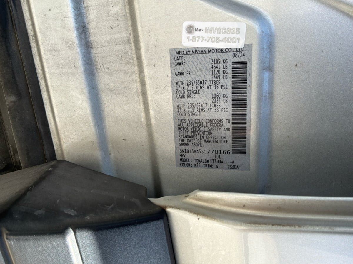 Used 2025 Nissan Rogue S FWD image 26