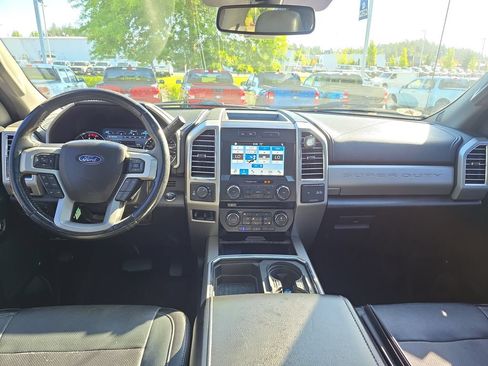 Used 2017 Ford F250 Lariat w/ Lariat Ultimate Package AWD/4WD image 5