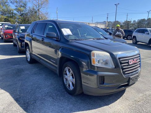 Used 2017 GMC Terrain SLE image 4