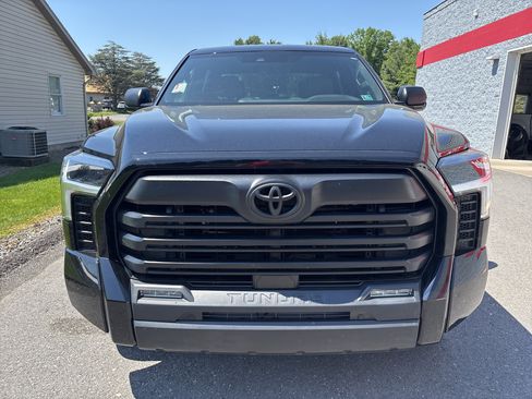 Certified 2025 Toyota Tundra SR5 w/ SR5 Convenience Package AWD/4WD image 8
