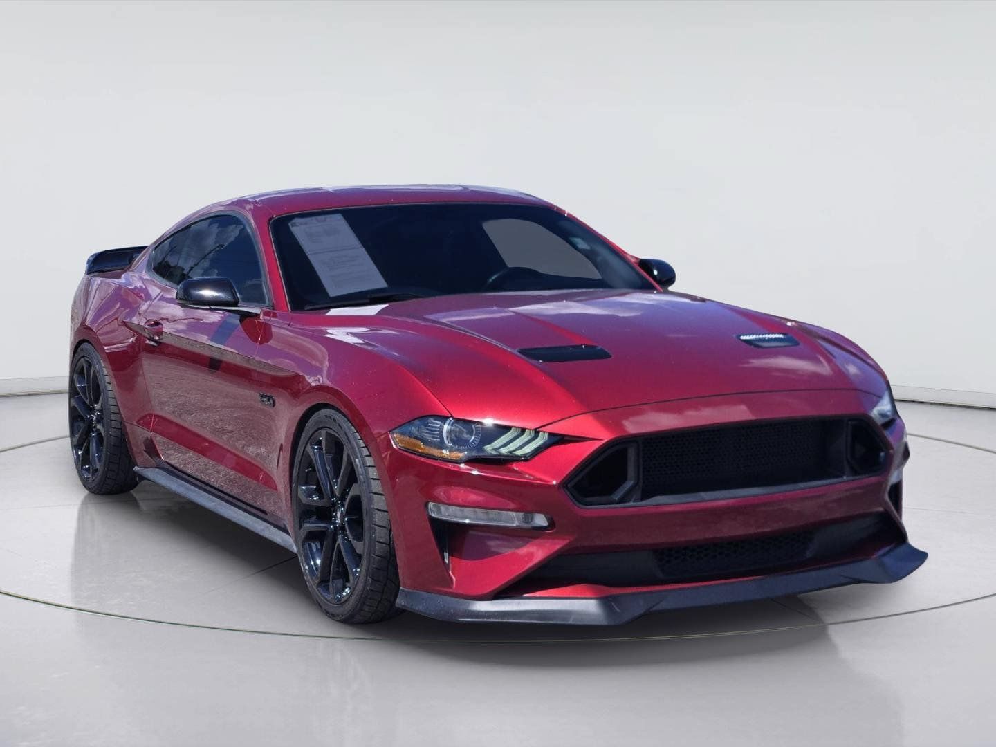Used 2018 Ford Mustang GT Premium RWD image 3