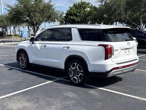 Used 2023 Hyundai Palisade SEL AWD/4WD image 6