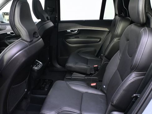 Used 2024 Volvo XC90 B6 Ultimate w/ Protection Package Premier image 21