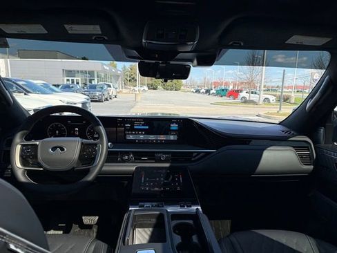 Certified 2026 INFINITI QX80 Autograph w/ Premium Cargo Package image 4