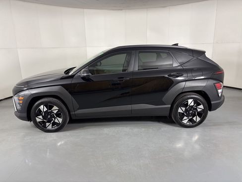 Used 2025 Hyundai Kona SEL FWD image 5