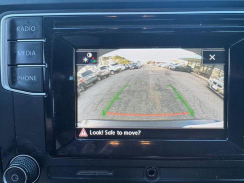 Used 2017 Volkswagen Jetta S w/ Jetta S Cold Weather Package image 15