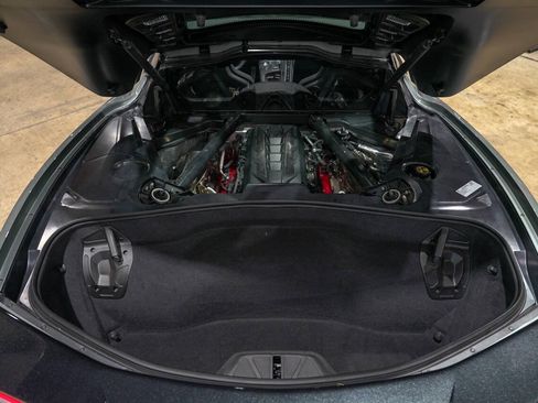 Used 2022 Chevrolet Corvette Stingray Coupe w/ 1LT RWD image 39