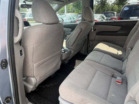 Used 2014 Honda Odyssey EX image 16