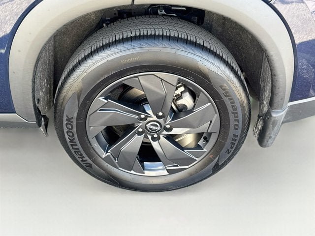 Used 2026 Nissan Rogue SV w/ Cold Weather Package AWD/4WD image 25