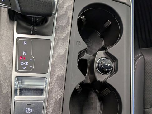 Used 2025 Audi A6 Premium Plus w/ Premium Plus Package image 28