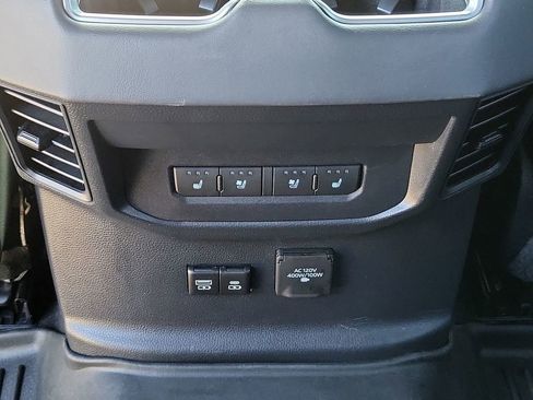 Used 2024 Toyota Tundra Platinum image 21