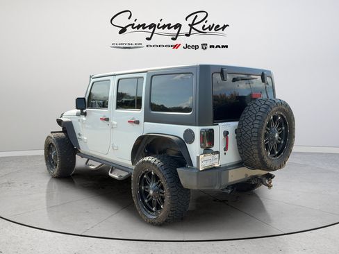Used 2015 Jeep Wrangler Unlimited Sport AWD/4WD image 5