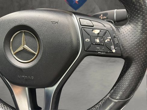 Used 2015 Mercedes-Benz E 400 4MATIC Sedan w/ Parking Assist Package image 26