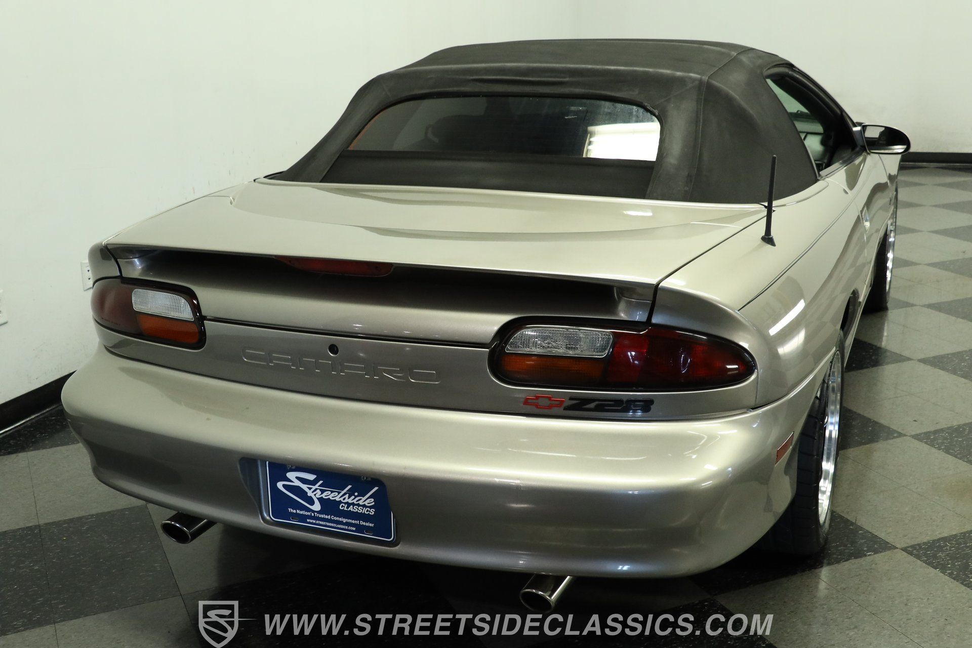 Used 1999 Chevrolet Camaro Z28 RWD image 10