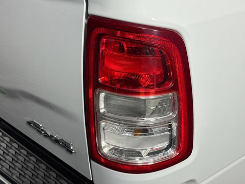 Used 2024 RAM 2500 Big Horn w/ Off Road Package AWD/4WD image 44