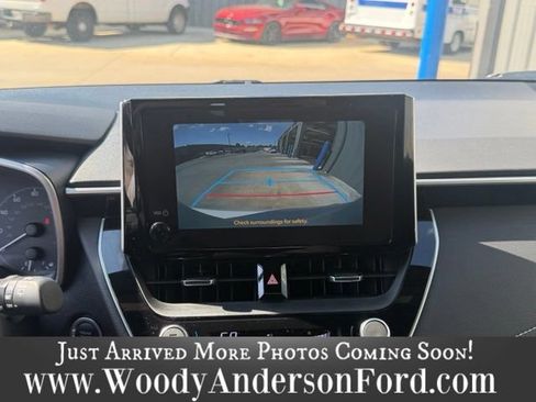 Used 2024 Toyota Corolla SE FWD image 13