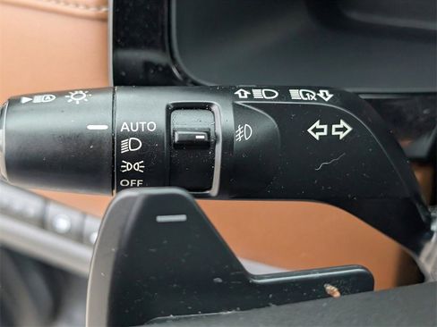 Used 2023 Nissan Pathfinder Platinum w/ Lighting Package (N93) image 25