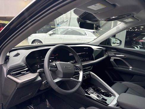 New 2025 Audi Q5 Premium Plus image 12