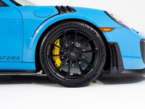 Used 2018 Porsche 911 GT2 RS image 13